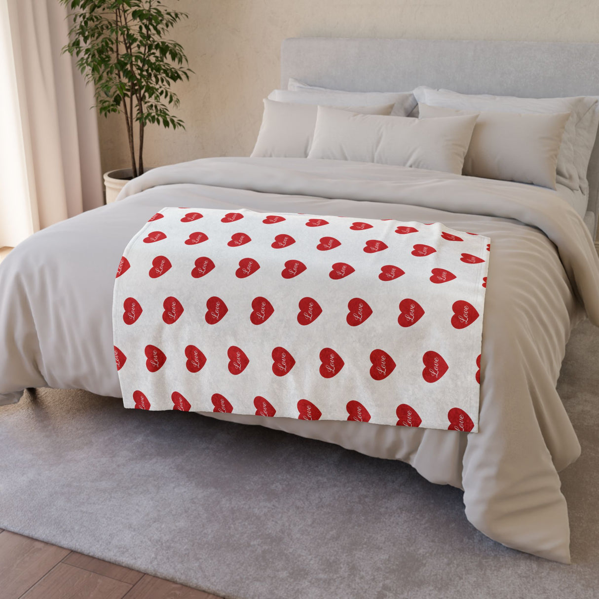 Valentine Heart Pattern Blanket — Red Hearts “Love” Plush Throw